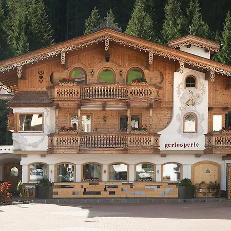 Boutique Appartments Gerlosperle 招待所 4*